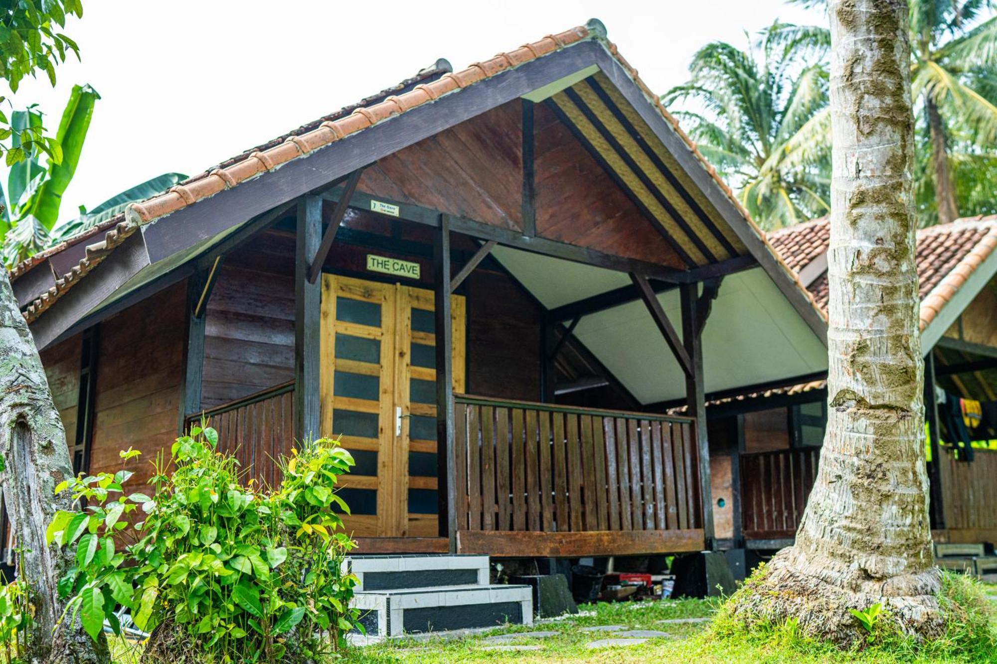 Sumatra Surf Resort Biha Экстерьер фото